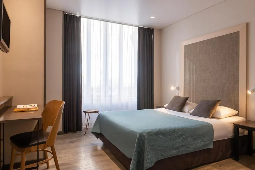 Central Hotel Parigi